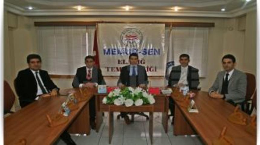 Milletin iradesine kast eden herkesin karşısındayız