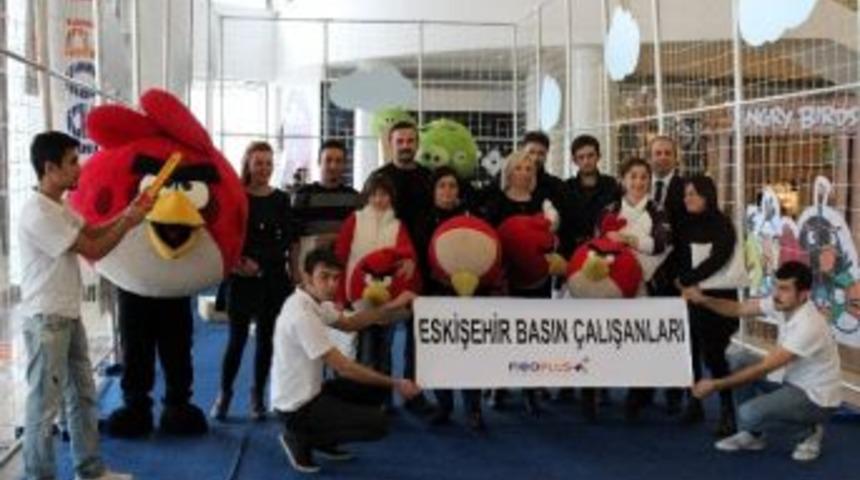 Eskişehir Basını Neoplus&rsquo;ta Angry Bırds İle Eğlendi