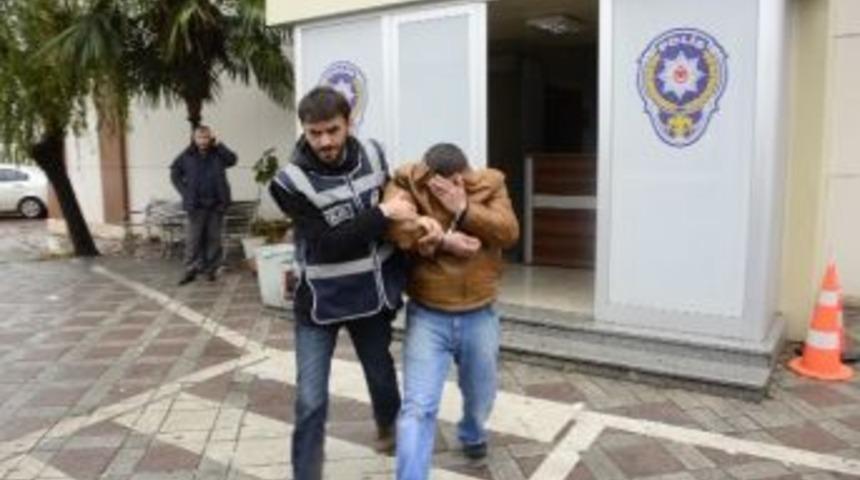 &Ccedil;aldığı Ara&ccedil;la Polise Yakalandı