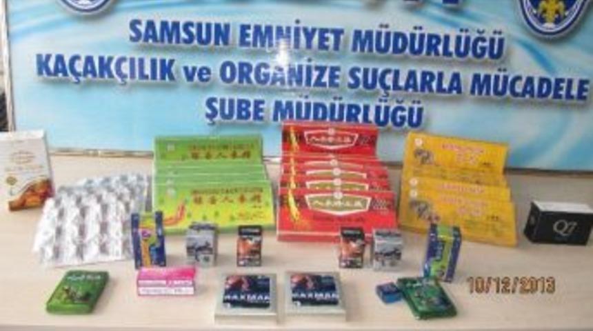 Baharatcılara Cinsel İ&ccedil;erikli Ka&ccedil;ak &Uuml;r&uuml;n Baskını