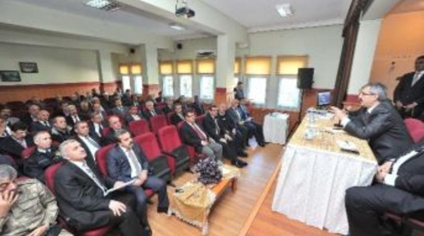 Vali Oduncu Muhtarlarının Sorunlarını Dinledi