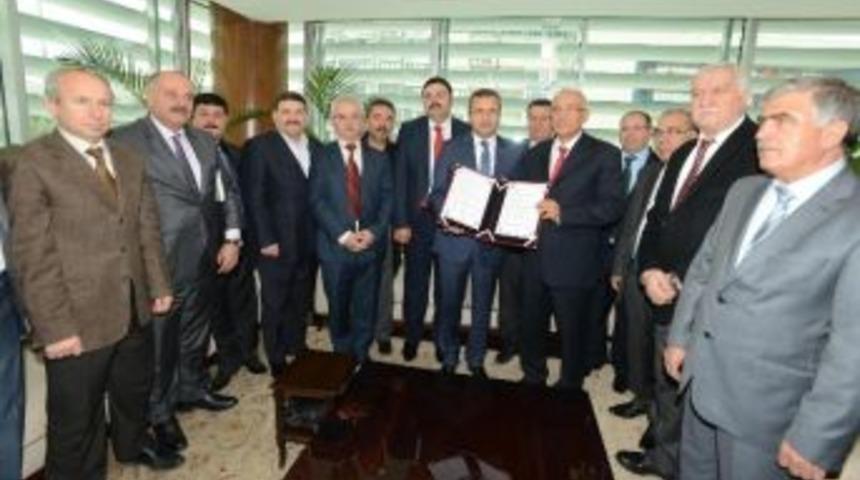 Egeli Maden İhracat&ccedil;ılarından Mesleki Eğitime B&uuml;y&uuml;k Destek