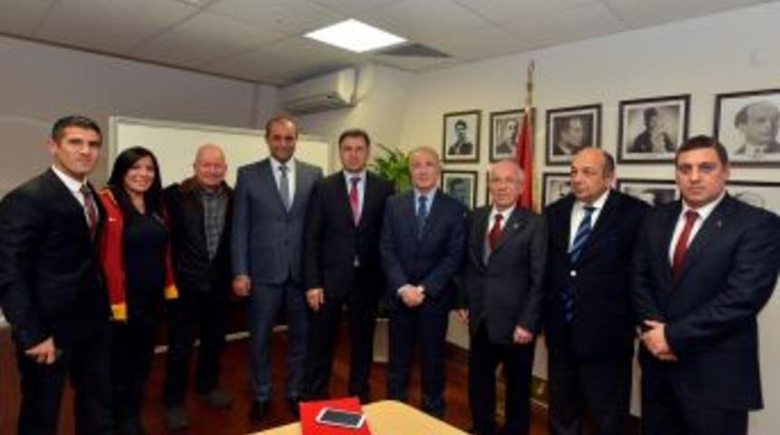 Galatasaray'ın Judo Şubesi, Başkan Ünal Aysal'ı Ziyaret Etti
