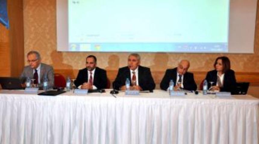 İskenderun&rsquo;da Demir &Ccedil;elik Zirvesi D&uuml;zenlendi