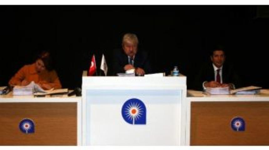 Eski Festival &Ccedil;arşısı&rsquo;nın Olduğu Yere &Uuml;niversite