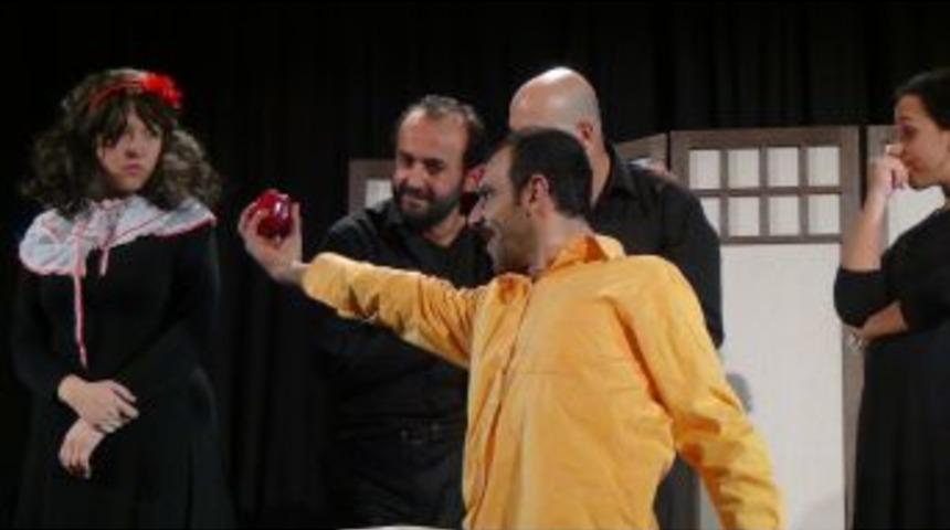 Yılmaz G&uuml;ney'in 'Salpa'sı Batman'da Sahnelendi