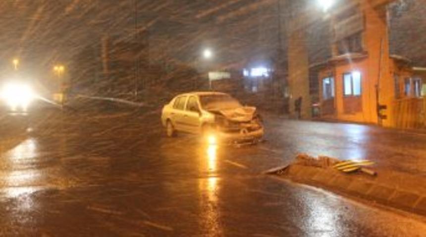 Kar Yağışı Kazaya Sebep Oldu