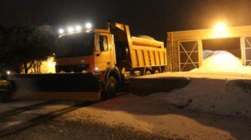 500 Ton Tuz, Buzlanma Ve Kar Yağışına Karşı Hazır Bekletiliyor