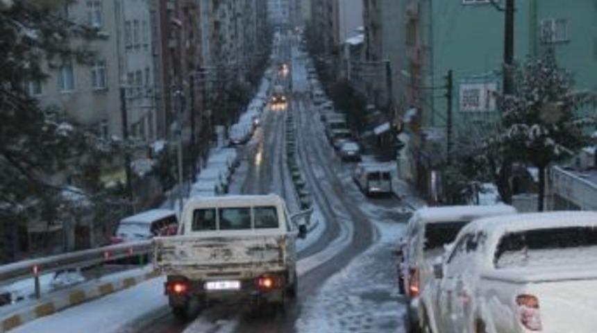 Gresun&rsquo;da Eğitime Ve Ulaşıma Kar Engeli