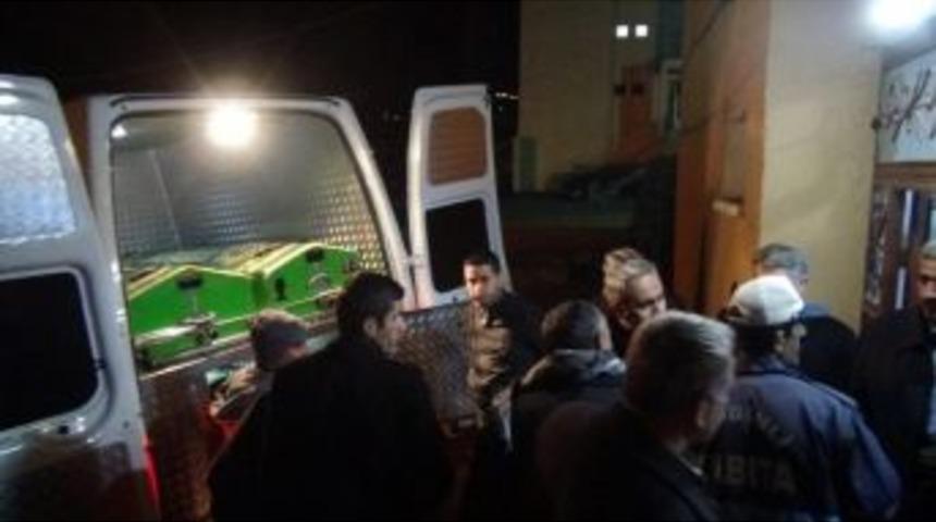 Su Dolu &Ccedil;ukura D&uuml;şen Yaşlı Adam Boğuldu