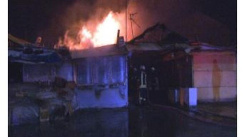 Barakalar Alev Alev Yandı