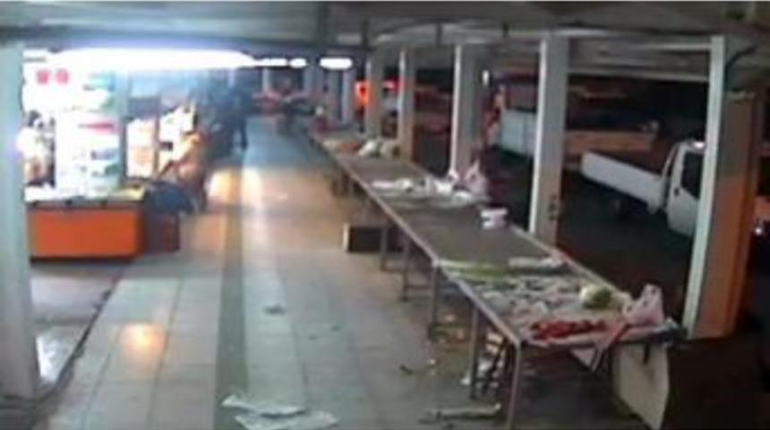 (&ouml;zel Haber) Pazarcı Kadına Hırsız Şoku