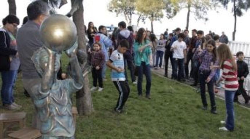 Japon &Ccedil;ocuklarının Oyunu &lsquo;kendama&rsquo; T&uuml;rk &Ccedil;ocuklarına Tanıtıldı