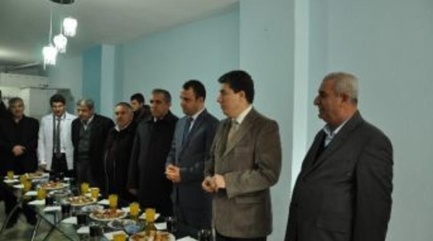 Vali Cengiz Kızıltepe'de Eczane A&ccedil;ılışı Yaptı