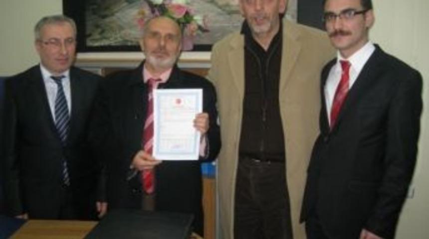 Binasını Kuran Kursuna Bağışladı