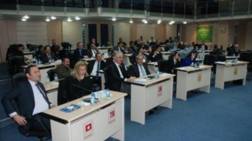 Denizli Belediyesi Denizli Lisesi’ne Taşınacak