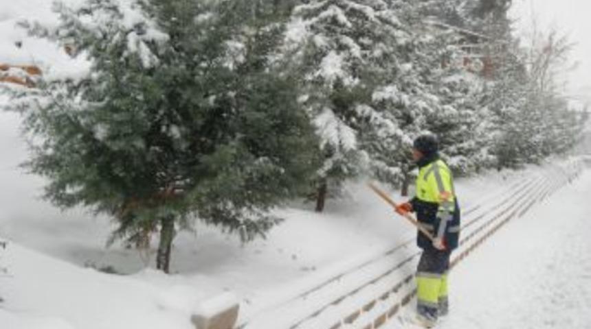 Gaziantep&rsquo;te S&uuml;r&uuml;c&uuml;ler Karda Zor Anlar Yaşıyor