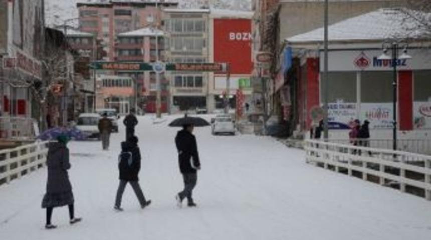 Darende&rsquo;ye Mevsimin İlk Karı Yağdı