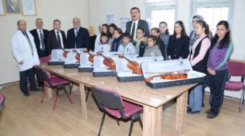 D&uuml;zce Belediyesinden Okullar Hayat Olsun