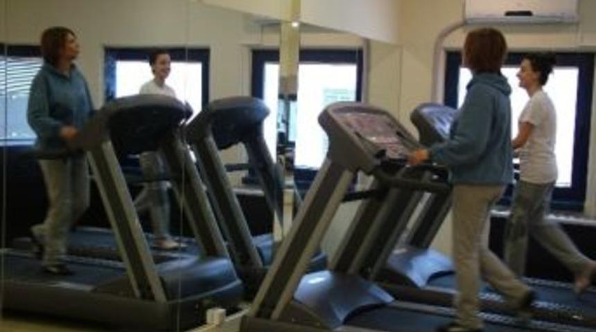 İzmit Belediyesi'nin &Uuml;cretsiz Fitness Salonlarına Yoğun İlgi