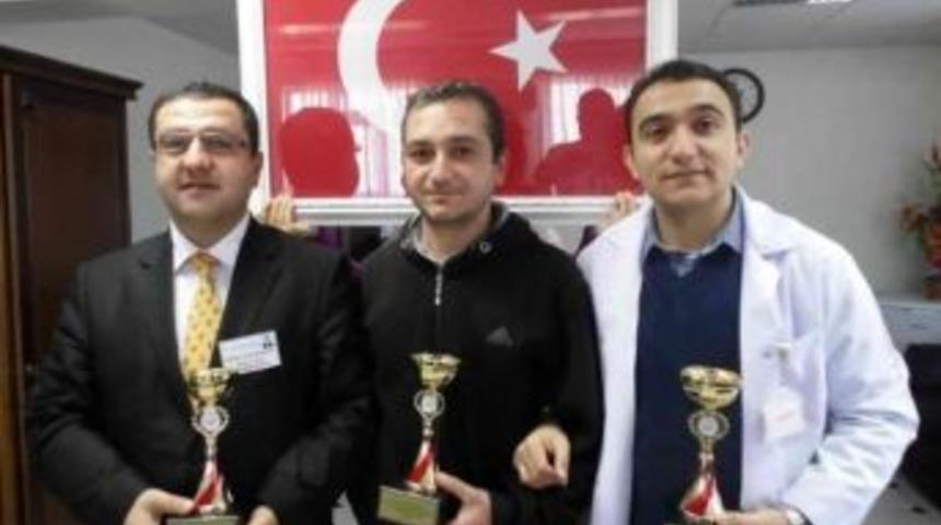 Devlet Hastanesinde Masa Tenisi Turnuvası