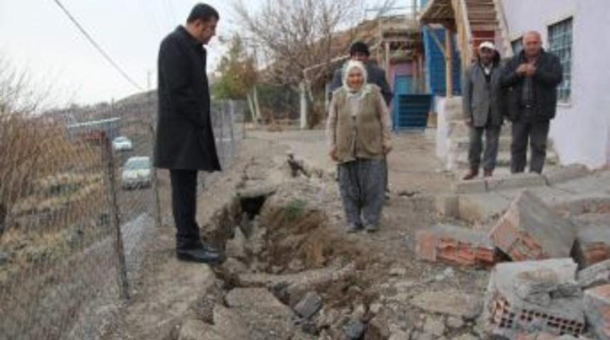 Ağbaba, Heyelan Bölgesinde İncelemede Bulundu