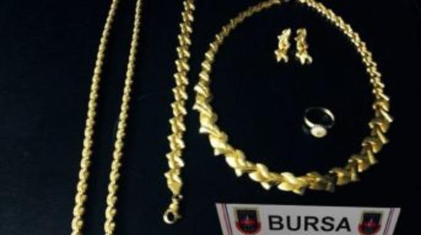 Çaldıkları Altınları Eritemeden Yakalandılar