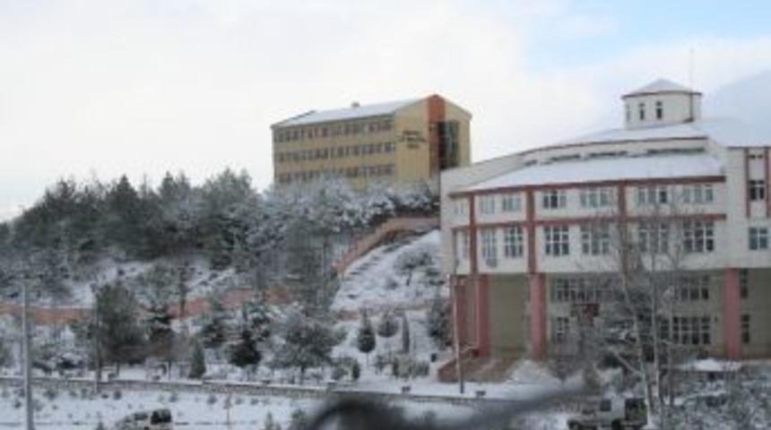 Osmaneli Beyaza Büründü