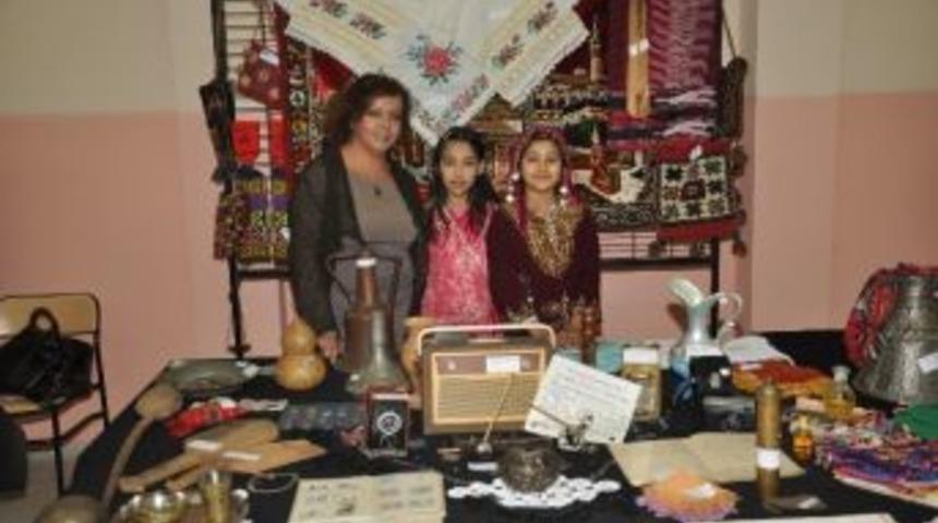 Öğrencilerden Nostaljik Sergi