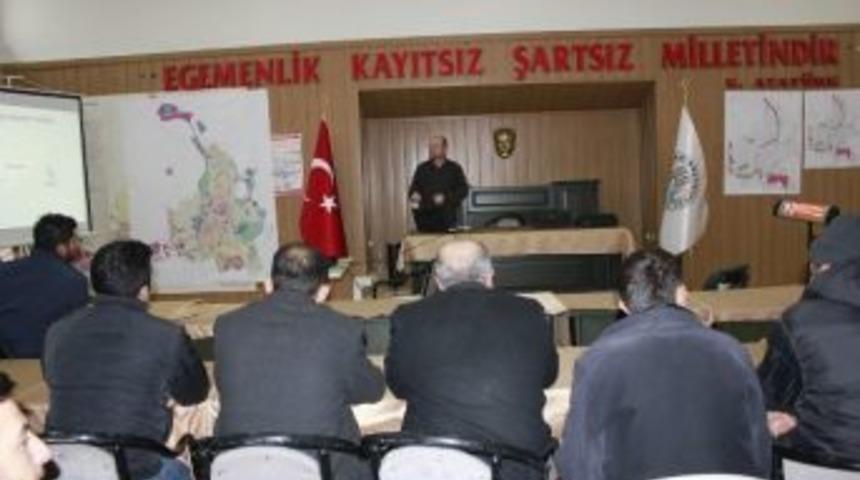 Dinar&rsquo;da "bilin&ccedil;li Toplum Ve G&uuml;venli Yaşam" Semineri