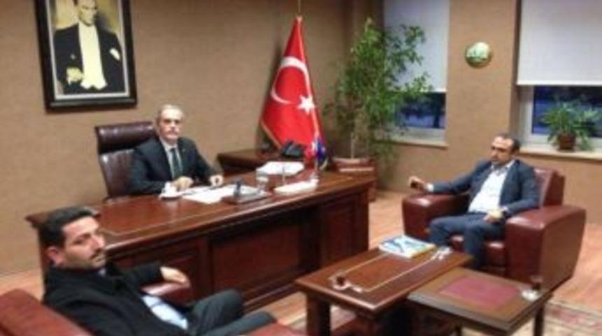 Ak Parti'li İ&ccedil;ten Bursa Diyarbakırlılar K&uuml;lt&uuml;r Ve Dayanışma Derneğini Ziyaret Etti