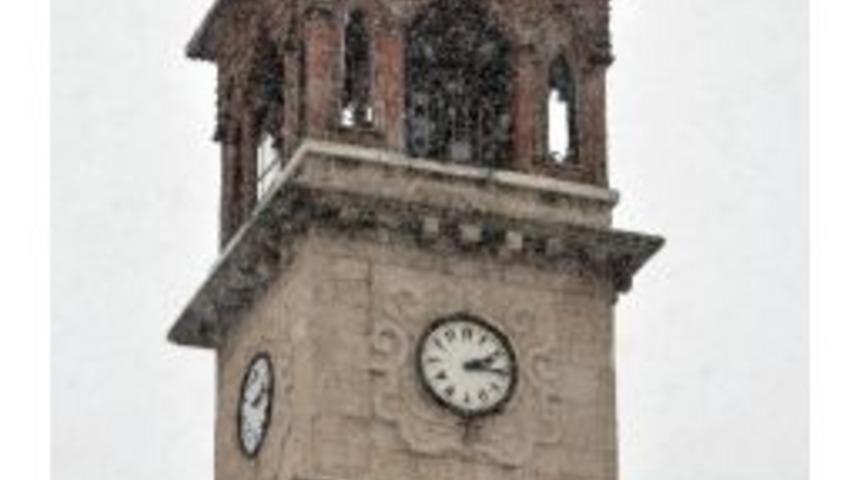 186 Yıllık Saatte Tarihi An