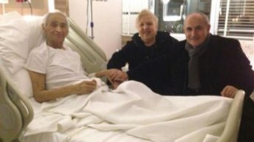 Hasan Akg&uuml;n&rsquo;den Adnan Şenses&rsquo;e Ziyaret