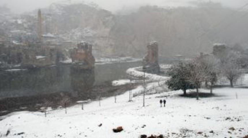 Antik Kent Hasankeyf Beyaz Gelinlik Giydi