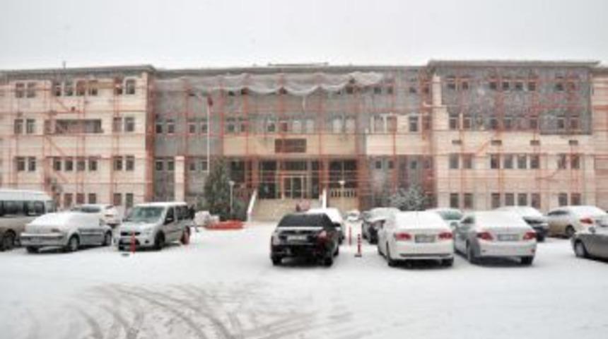 Midyat H&uuml;k&uuml;met Konağı&rsquo;nda Isınma Sorunu