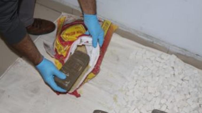 Polisten Uyuşturucu Tacirlerine Darbe