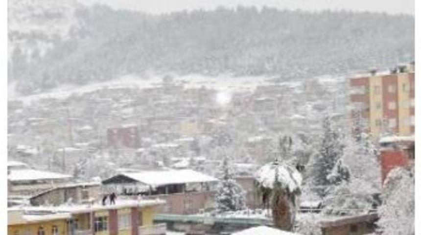 İslahiye'de Eğitime 1 G&uuml;n Ara Verildi