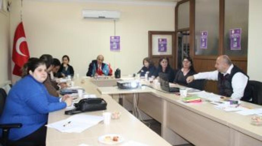 "Kadınların Istihdamına Katılımında Avrupa&rsquo;nın &Ccedil;ok Gerisindeyiz"