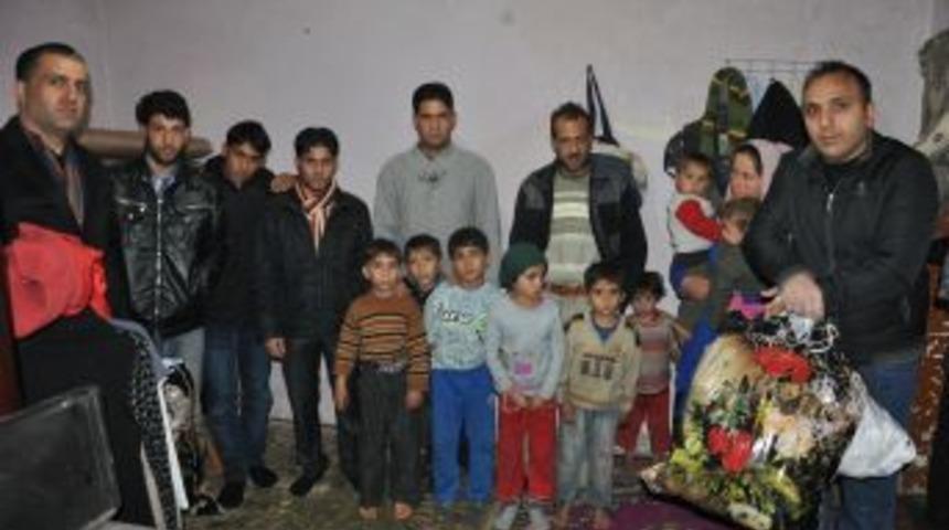 Muşlu Esnaflar Suriyeli Ailelere Yardım Elini Uzattı