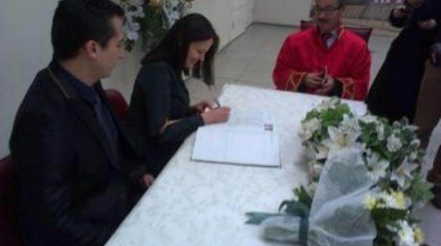 11.12.13 Tarihinde Mutluluğa, "evet" Dediler