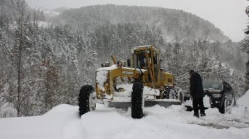 Sakarya'da 48 K&ouml;y Yolu Ulaşıma Kapalı