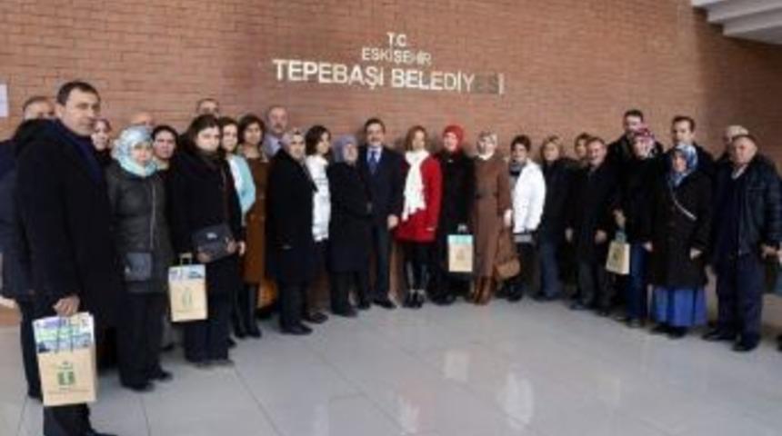Okul Y&ouml;netimleri Ve Okul-aile Birliği &Uuml;yeleri Tepebaşı&rsquo;nda Toplandı