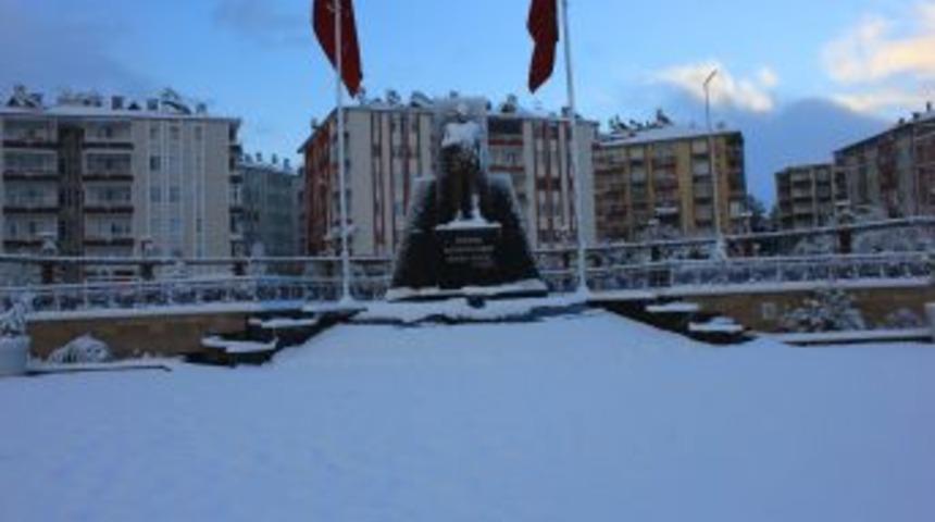 Bafra'da Okullar Perşembe G&uuml;n&uuml; De Tatil