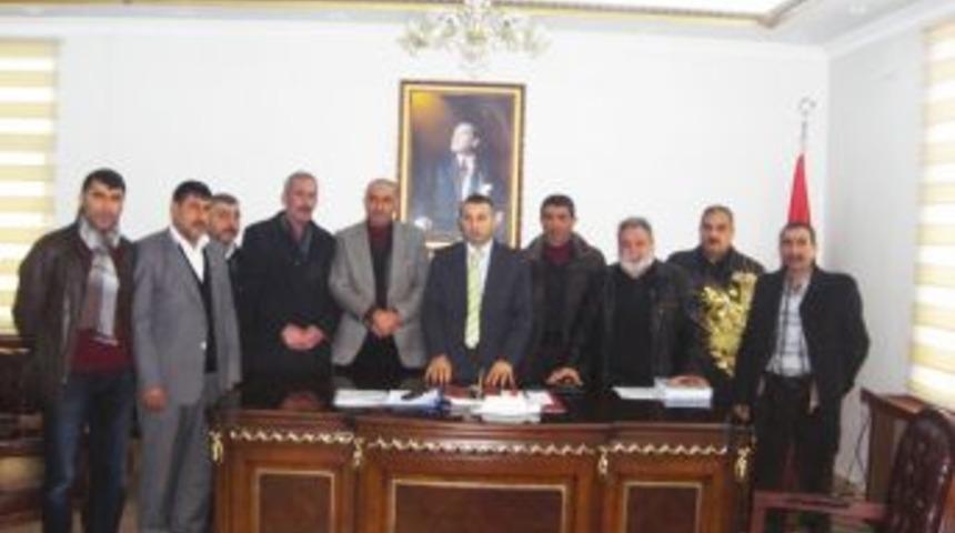 Muhtarlar, Elektrik Kesintisinin &Ccedil;&ouml;z&uuml;m&uuml; I&ccedil;in Kaymakamla G&ouml;r&uuml;şt&uuml;