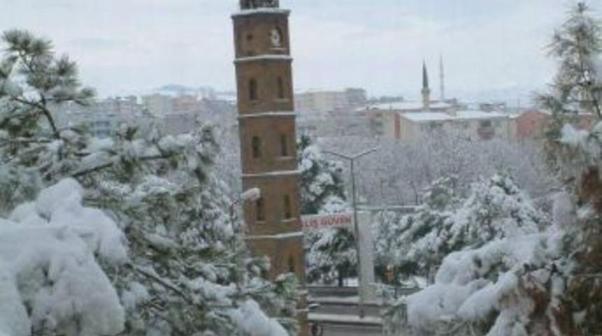 Vali Aydın Sosyal Medyadan Okulların Tatil Edildiğini Duyurdu