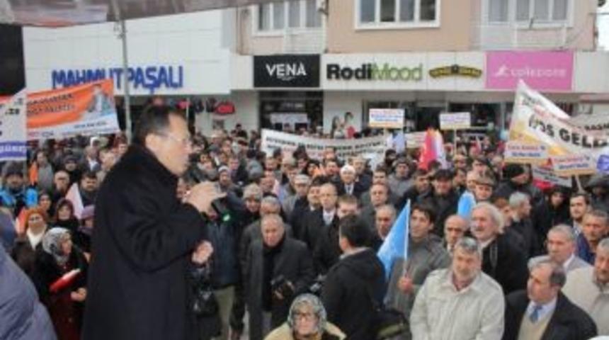 Edip Uğur&rsquo;a Edremit&rsquo;te Coşkulu Karşılama