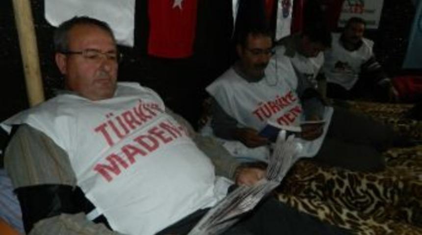 İş&ccedil;ilerin &Ouml;zelleştirmeye Karşı A&ccedil;lık Grevi Devam Ediyor