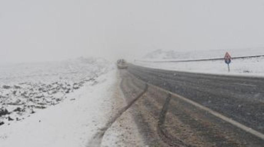 Siverek&rsquo;te 40 K&ouml;y Yolu Ulaşıma Kapandı