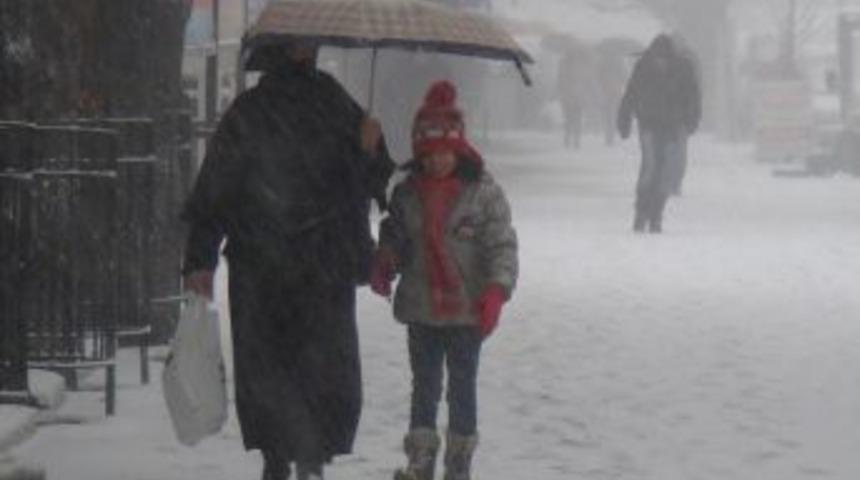 Bitlis'te Yarın Okullar Tatil