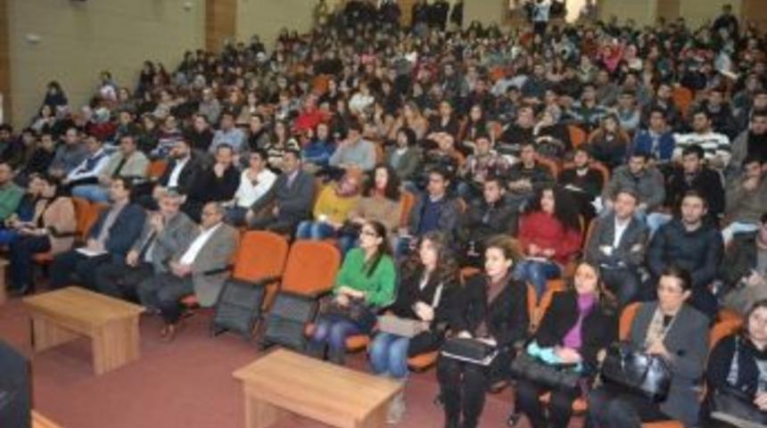 Er&uuml; İletişim Fak&uuml;ltesinde 'kamuoyu Araştırmalarının Se&ccedil;men &Uuml;zerindeki Etkisi' Konulu Konferans